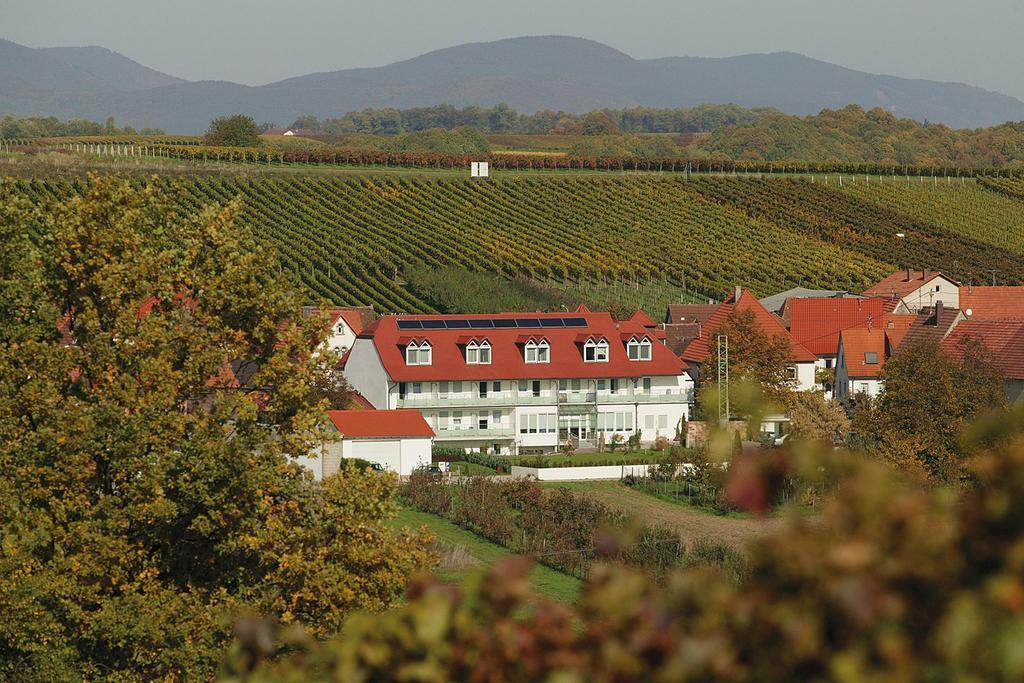 Landhotel Hauer Pleisweiler-Oberhofen Экстерьер фото